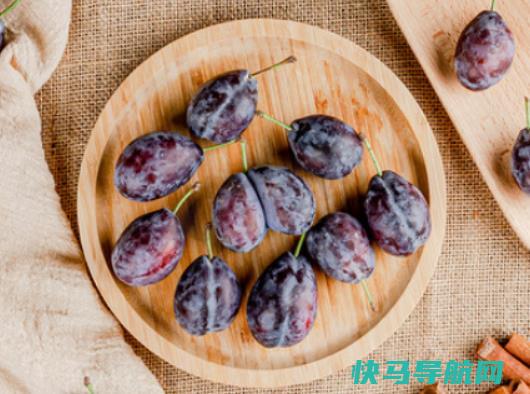 西梅早上吃还是晚上吃有助于排便？西梅通便吃生的还是熟的